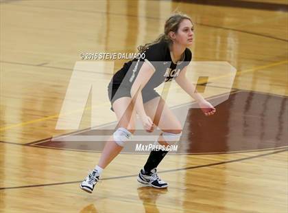 Thumbnail 3 in Acadiana @ Mt. Carmel (LHSAA Division I 2nd Round) photogallery.