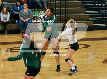 Thumbnail 3 in Acadiana @ Mt. Carmel (LHSAA Division I 2nd Round) photogallery.
