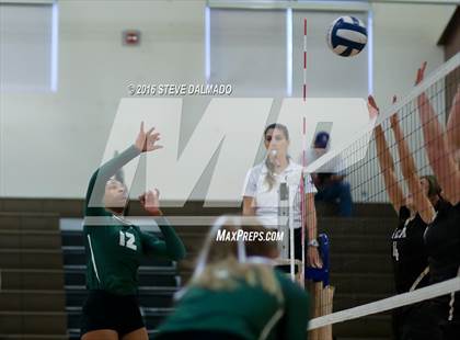 Thumbnail 1 in Acadiana @ Mt. Carmel (LHSAA Division I 2nd Round) photogallery.