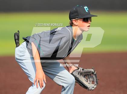 Thumbnail 3 in Providence vs Flintridge Prep photogallery.
