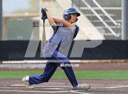 Thumbnail 3 in Providence vs Flintridge Prep photogallery.