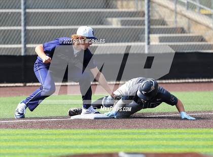 Thumbnail 3 in Providence vs Flintridge Prep photogallery.