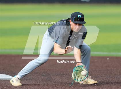 Thumbnail 2 in Providence vs Flintridge Prep photogallery.