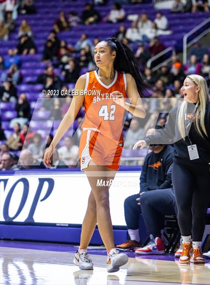 Thumbnail 3 in Lone Peak vs. Skyridge (UHSAA 6A Final) photogallery.