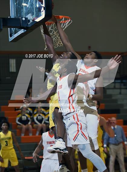 Thumbnail 2 in Buckhorn @ Grissom photogallery.
