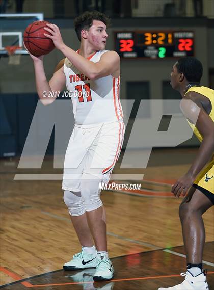 Thumbnail 3 in Buckhorn @ Grissom photogallery.
