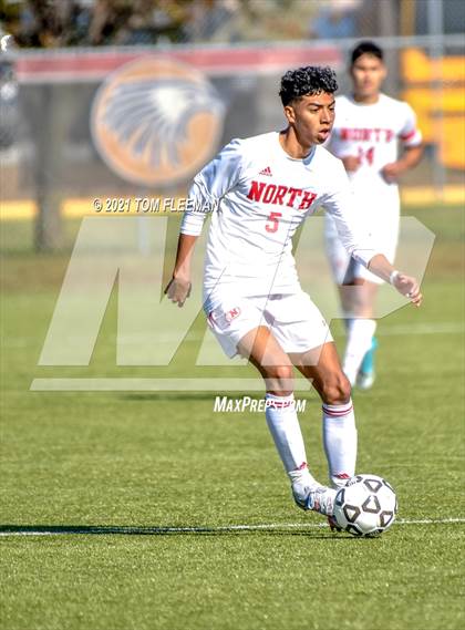 Thumbnail 3 in North vs Blue Valley Northwest (KSHSAA 6A Consolation) photogallery.
