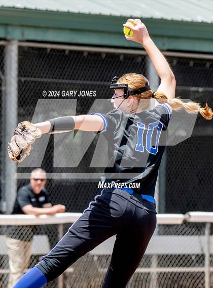 Thumbnail 2 in Rocklin vs. Tracy (CIF SJS D2 Final) photogallery.