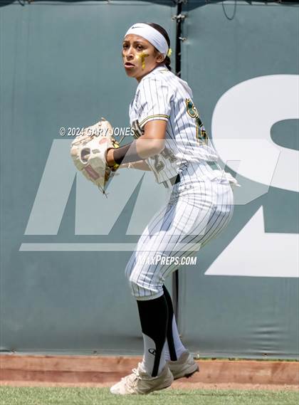 Thumbnail 2 in Rocklin vs. Tracy (CIF SJS D2 Final) photogallery.