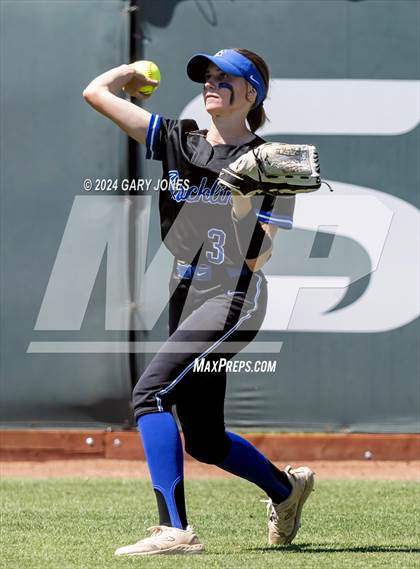 Thumbnail 2 in Rocklin vs. Tracy (CIF SJS D2 Final) photogallery.