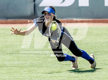 Thumbnail 3 in Rocklin vs. Tracy (CIF SJS D2 Final) photogallery.