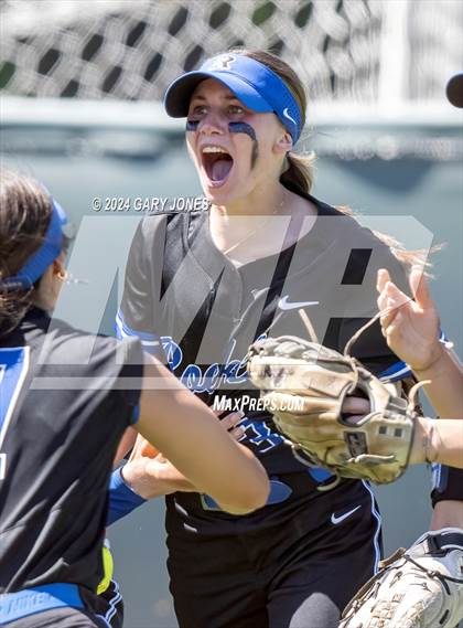 Thumbnail 1 in Rocklin vs. Tracy (CIF SJS D2 Final) photogallery.