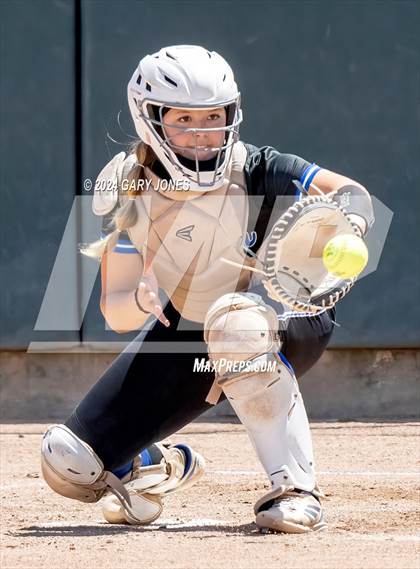 Thumbnail 3 in Rocklin vs. Tracy (CIF SJS D2 Final) photogallery.