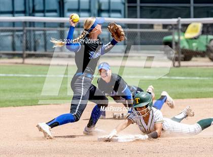Thumbnail 2 in Rocklin vs. Tracy (CIF SJS D2 Final) photogallery.