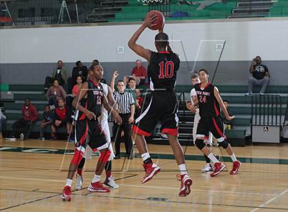 Thumbnail 2 in Lutheran vs. View Park (MLK Showcase) photogallery.