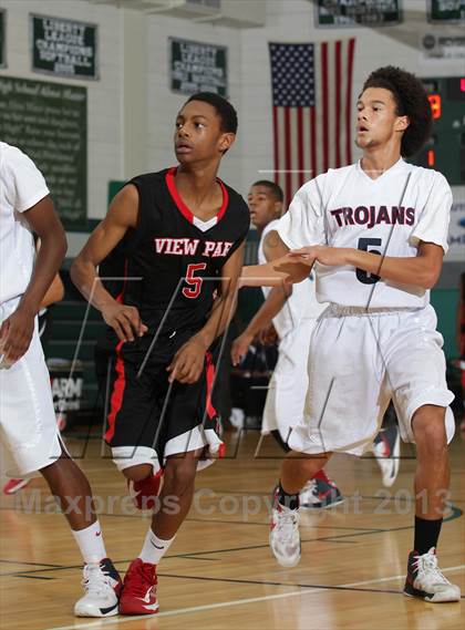Thumbnail 1 in Lutheran vs. View Park (MLK Showcase) photogallery.