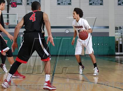 Thumbnail 1 in Lutheran vs. View Park (MLK Showcase) photogallery.