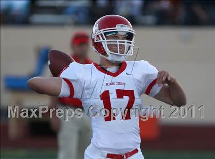 Thumbnail 2 in Regis Jesuit @ Valor Christian photogallery.