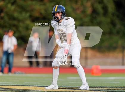 Thumbnail 1 in JV: Bishop O'Dowd @ Moreau Catholic photogallery.