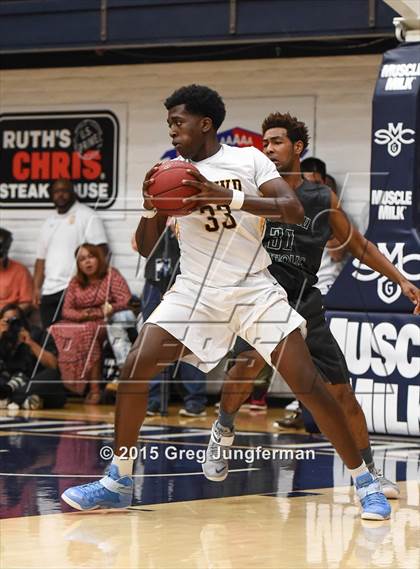 Thumbnail 3 in Moreau Catholic vs. Bishop O'Dowd (CIF NCS D3 Final) photogallery.
