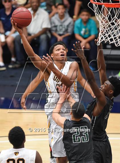 Thumbnail 3 in Moreau Catholic vs. Bishop O'Dowd (CIF NCS D3 Final) photogallery.