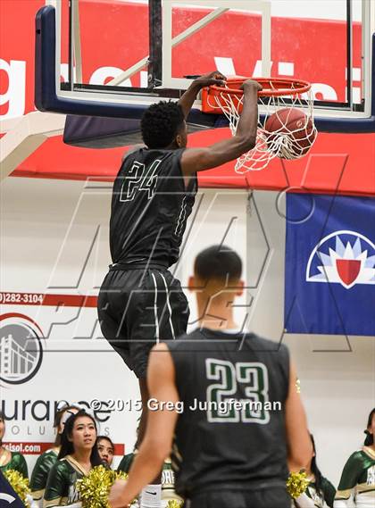 Thumbnail 3 in Moreau Catholic vs. Bishop O'Dowd (CIF NCS D3 Final) photogallery.