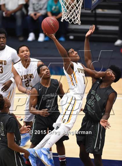 Thumbnail 2 in Moreau Catholic vs. Bishop O'Dowd (CIF NCS D3 Final) photogallery.