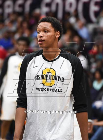 Thumbnail 1 in Moreau Catholic vs. Bishop O'Dowd (CIF NCS D3 Final) photogallery.