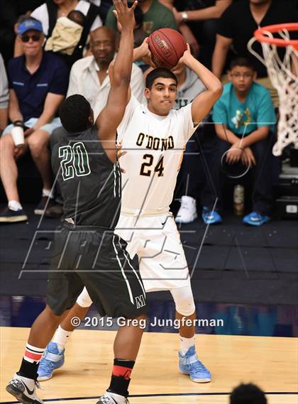 Thumbnail 2 in Moreau Catholic vs. Bishop O'Dowd (CIF NCS D3 Final) photogallery.