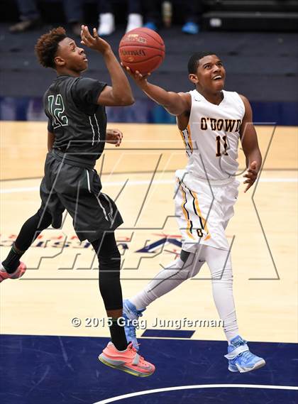 Thumbnail 3 in Moreau Catholic vs. Bishop O'Dowd (CIF NCS D3 Final) photogallery.