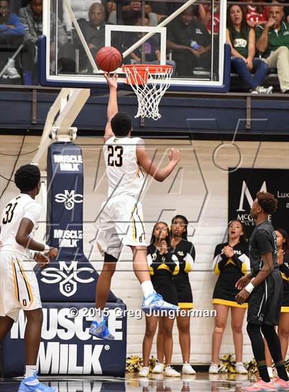 Thumbnail 3 in Moreau Catholic vs. Bishop O'Dowd (CIF NCS D3 Final) photogallery.