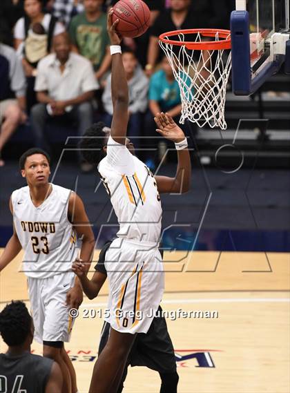 Thumbnail 1 in Moreau Catholic vs. Bishop O'Dowd (CIF NCS D3 Final) photogallery.