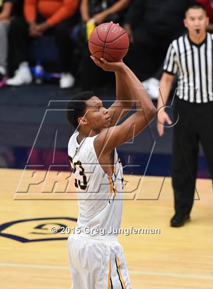 Thumbnail 2 in Moreau Catholic vs. Bishop O'Dowd (CIF NCS D3 Final) photogallery.