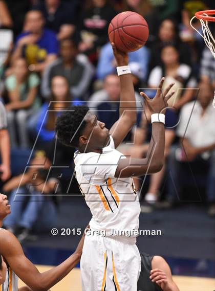 Thumbnail 2 in Moreau Catholic vs. Bishop O'Dowd (CIF NCS D3 Final) photogallery.
