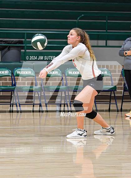 Thumbnail 2 in Rudder vs Smithville photogallery.