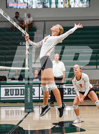 Thumbnail 2 in Rudder vs Smithville photogallery.