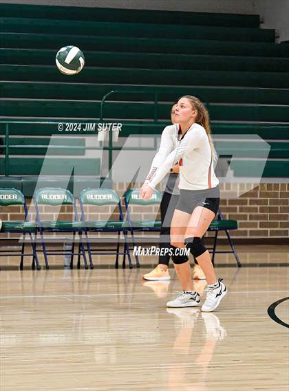 Thumbnail 1 in Rudder vs Smithville photogallery.