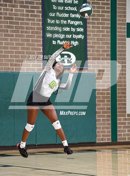 Thumbnail 1 in Rudder vs Smithville photogallery.