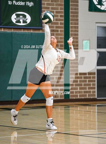 Thumbnail 2 in Rudder vs Smithville photogallery.