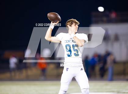 Thumbnail 2 in Thomas County Central vs Northside photogallery.