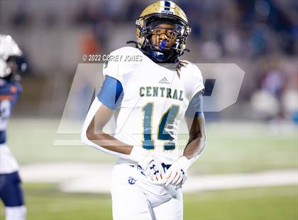 Thumbnail 2 in Thomas County Central vs Northside photogallery.