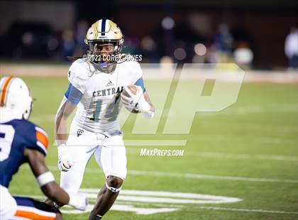 Thumbnail 2 in Thomas County Central vs Northside photogallery.