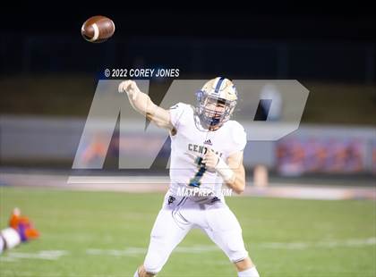 Thumbnail 3 in Thomas County Central vs Northside photogallery.