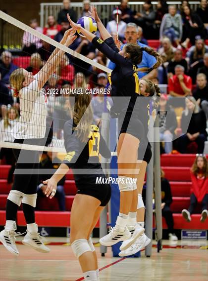 Thumbnail 2 in Torrey Pines @ Cathedral Catholic (CIF Open State Regional Semifinals) photogallery.