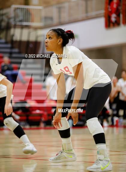 Thumbnail 3 in Torrey Pines @ Cathedral Catholic (CIF Open State Regional Semifinals) photogallery.