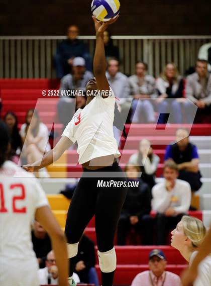 Thumbnail 3 in Torrey Pines @ Cathedral Catholic (CIF Open State Regional Semifinals) photogallery.