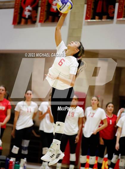 Thumbnail 3 in Torrey Pines @ Cathedral Catholic (CIF Open State Regional Semifinals) photogallery.