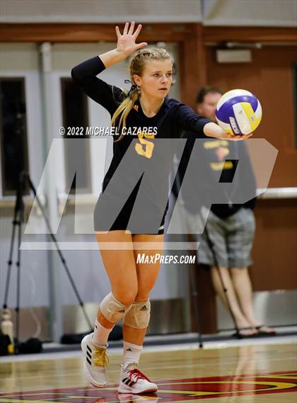 Thumbnail 2 in Torrey Pines @ Cathedral Catholic (CIF Open State Regional Semifinals) photogallery.