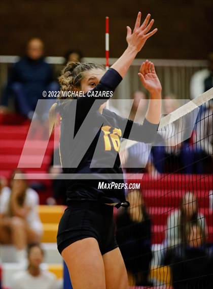 Thumbnail 2 in Torrey Pines @ Cathedral Catholic (CIF Open State Regional Semifinals) photogallery.