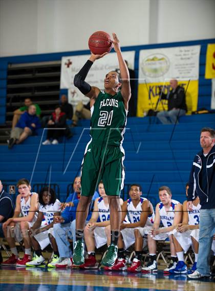 Thumbnail 3 in Palmdale vs Buchanan (National Prep Classic) photogallery.